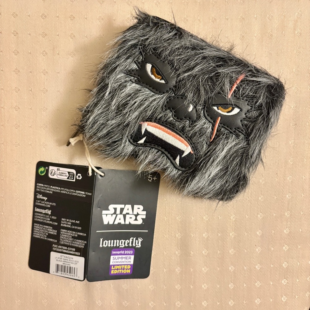 NEW Loungefly Star Wars Chewbacca Krrsantan Wallet Limited Hard Tag Fuzzy Furry